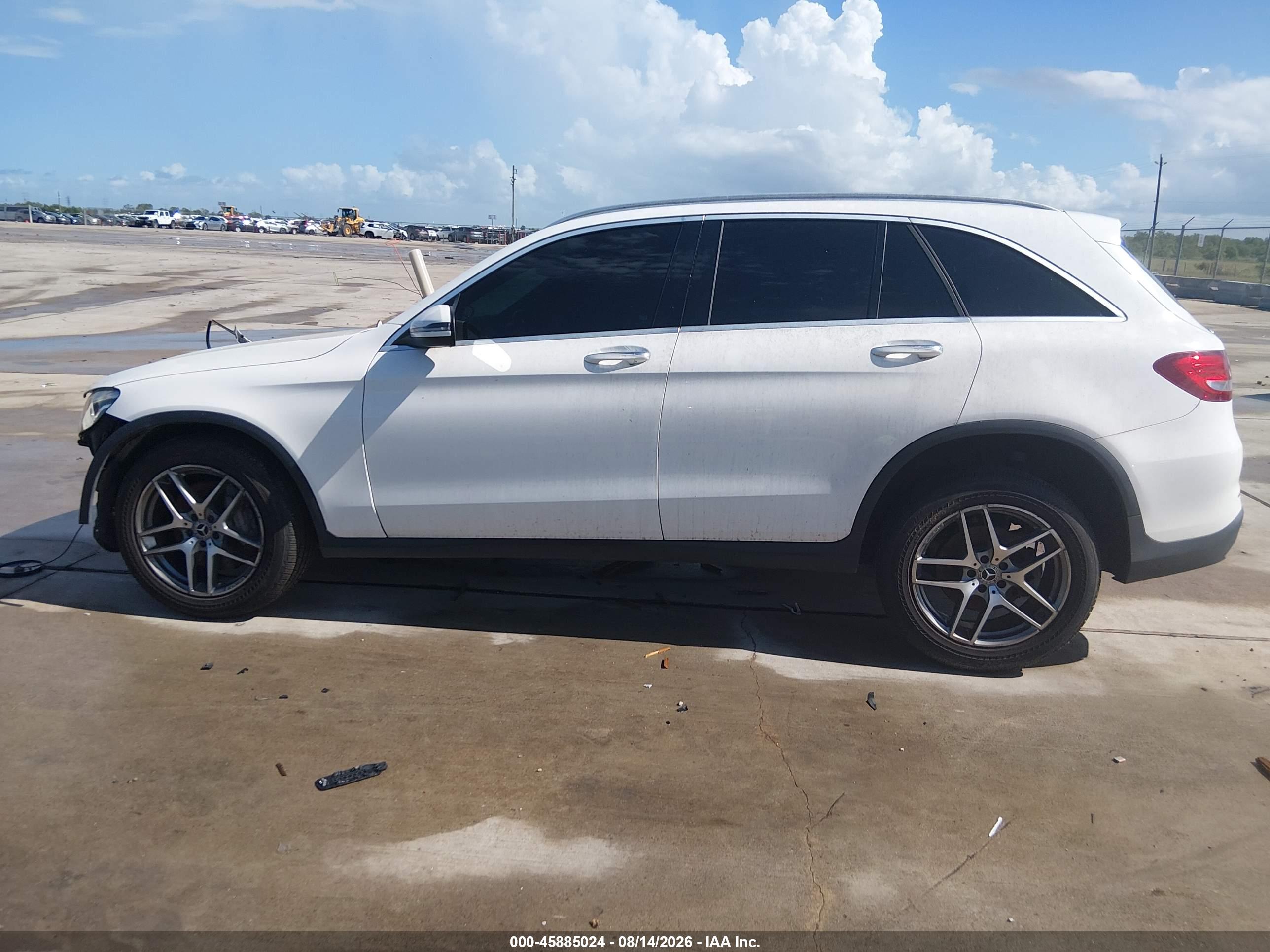 2018 MERCEDES-BENZ GLC 300 4MATIC