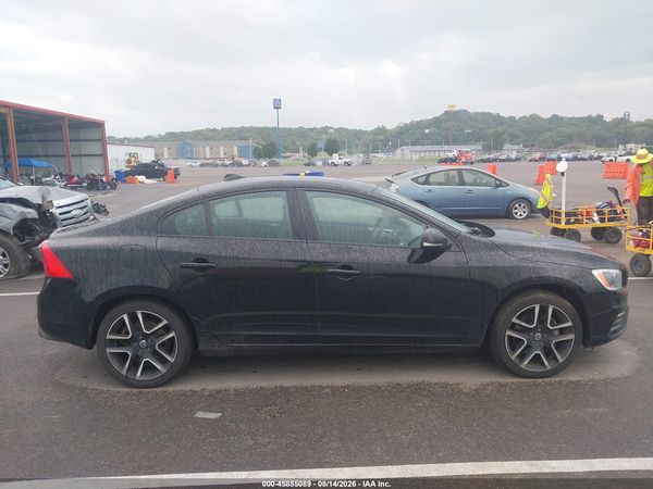 2017 VOLVO S60 T5 DYNAMIC