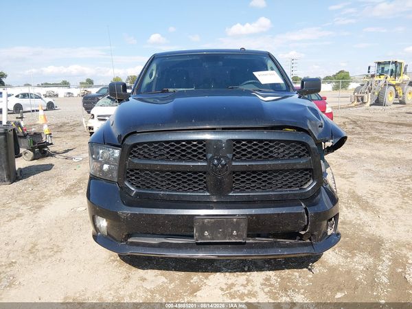 2017 RAM 1500 EXPRESS  4X4 5'7 BOX