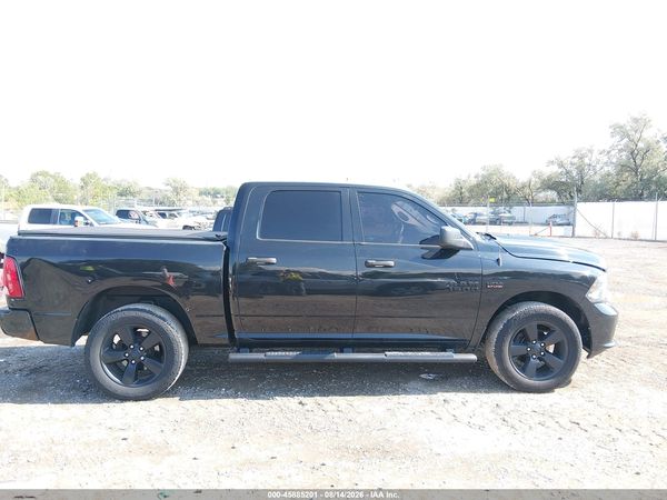 2017 RAM 1500 EXPRESS  4X4 5'7 BOX