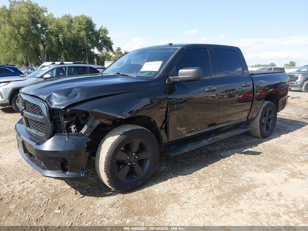 2017 RAM 1500 EXPRESS  4X4 5'7 BOX