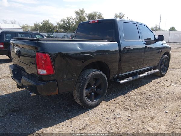 2017 RAM 1500 EXPRESS  4X4 5'7 BOX