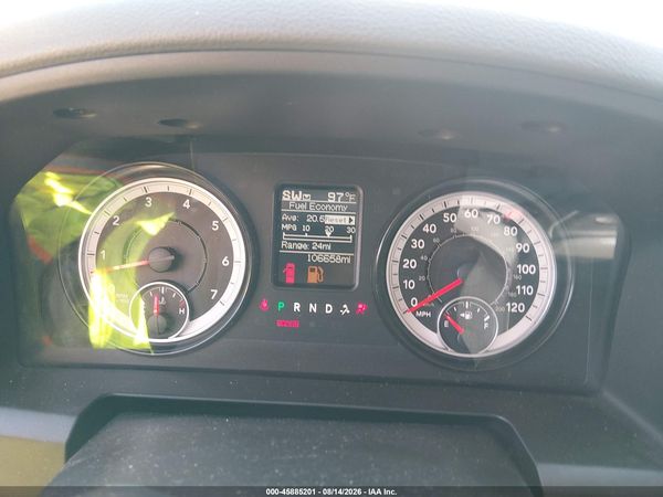 2017 RAM 1500 EXPRESS  4X4 5'7 BOX