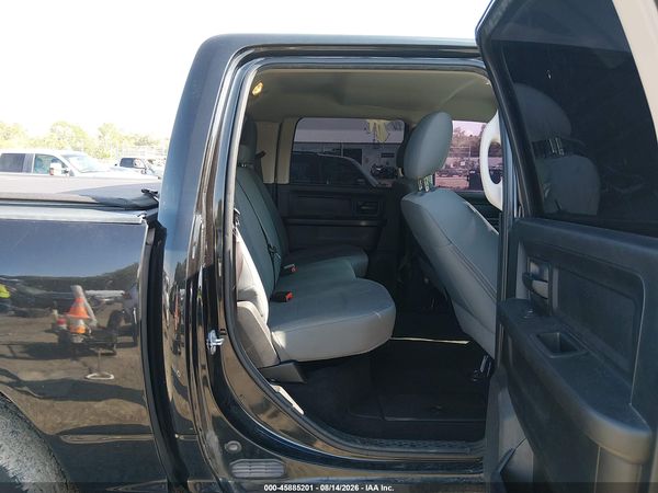 2017 RAM 1500 EXPRESS  4X4 5'7 BOX