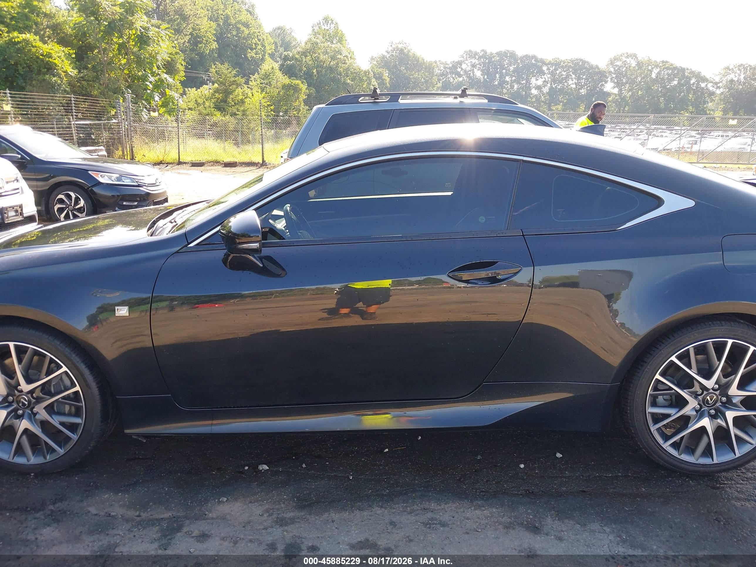 2017 LEXUS RC 200T
