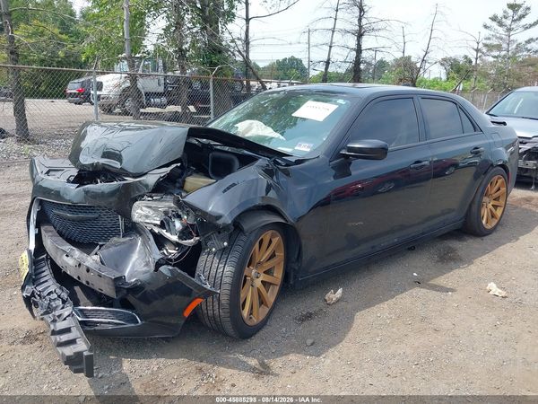 2015 CHRYSLER 300 — I2