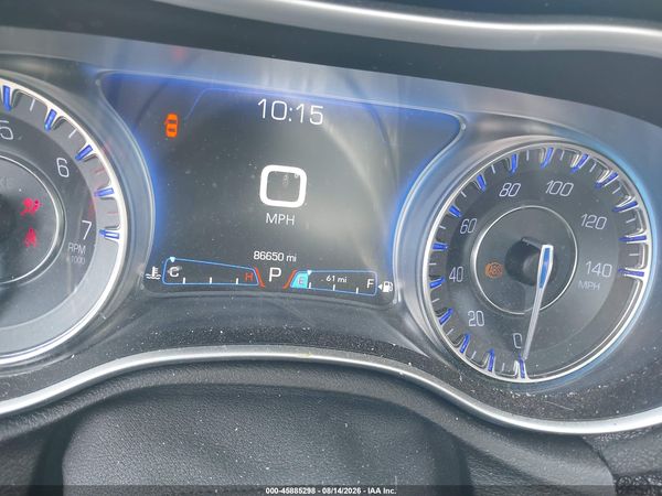 2015 CHRYSLER 300 LIMITED — I7