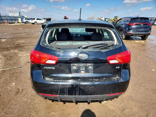 2013 KIA FORTE5