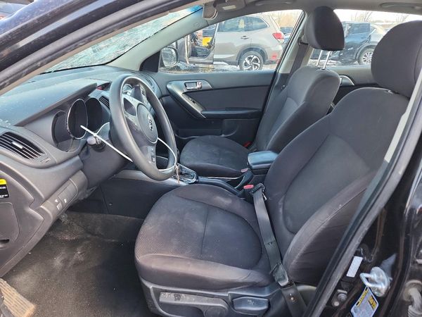 2013 KIA FORTE5