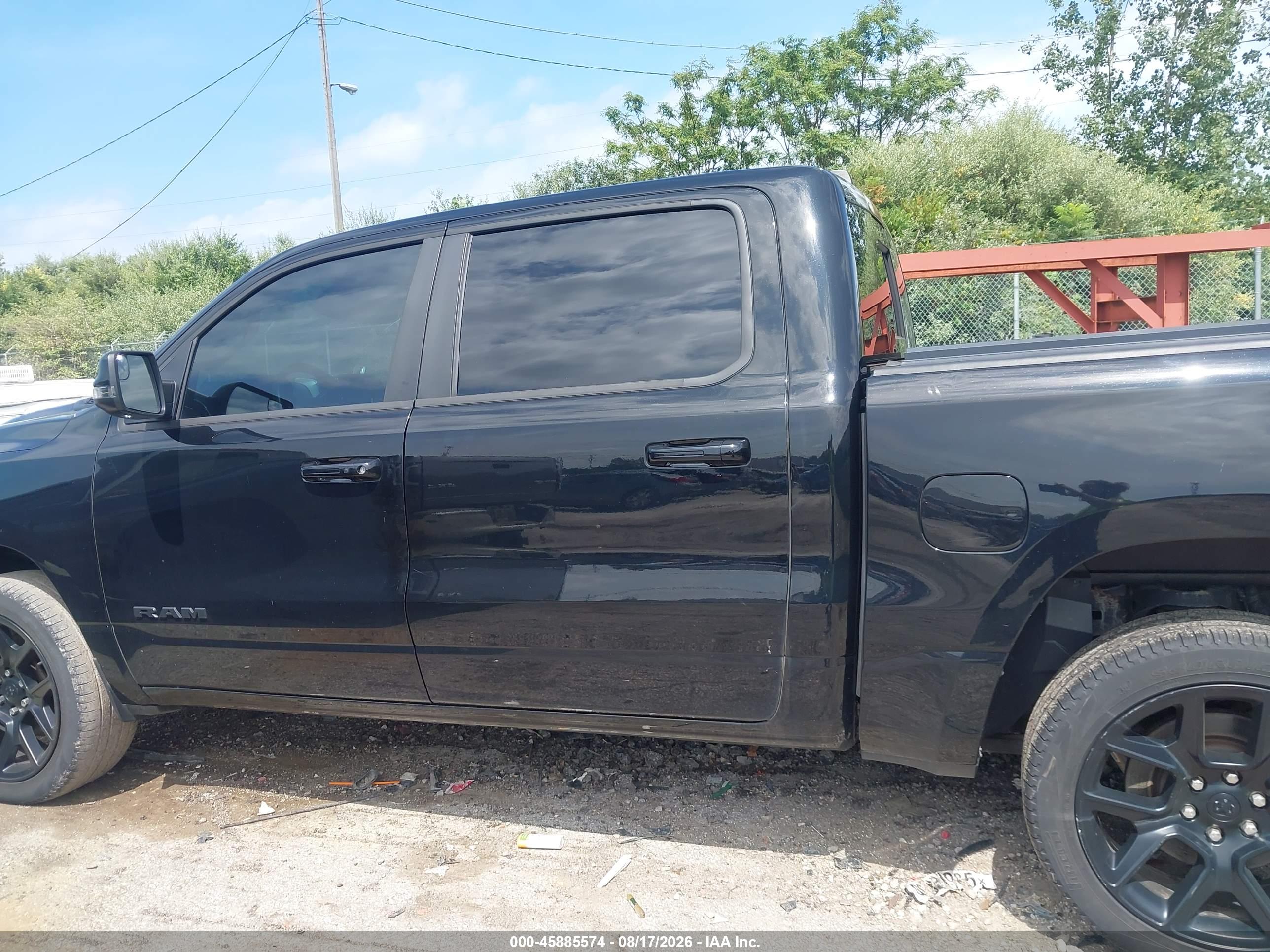 2024 RAM 1500 LARAMIE  4X4 5'7 BOX