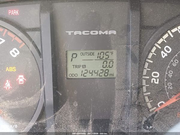 2017 TOYOTA TACOMA SR V6