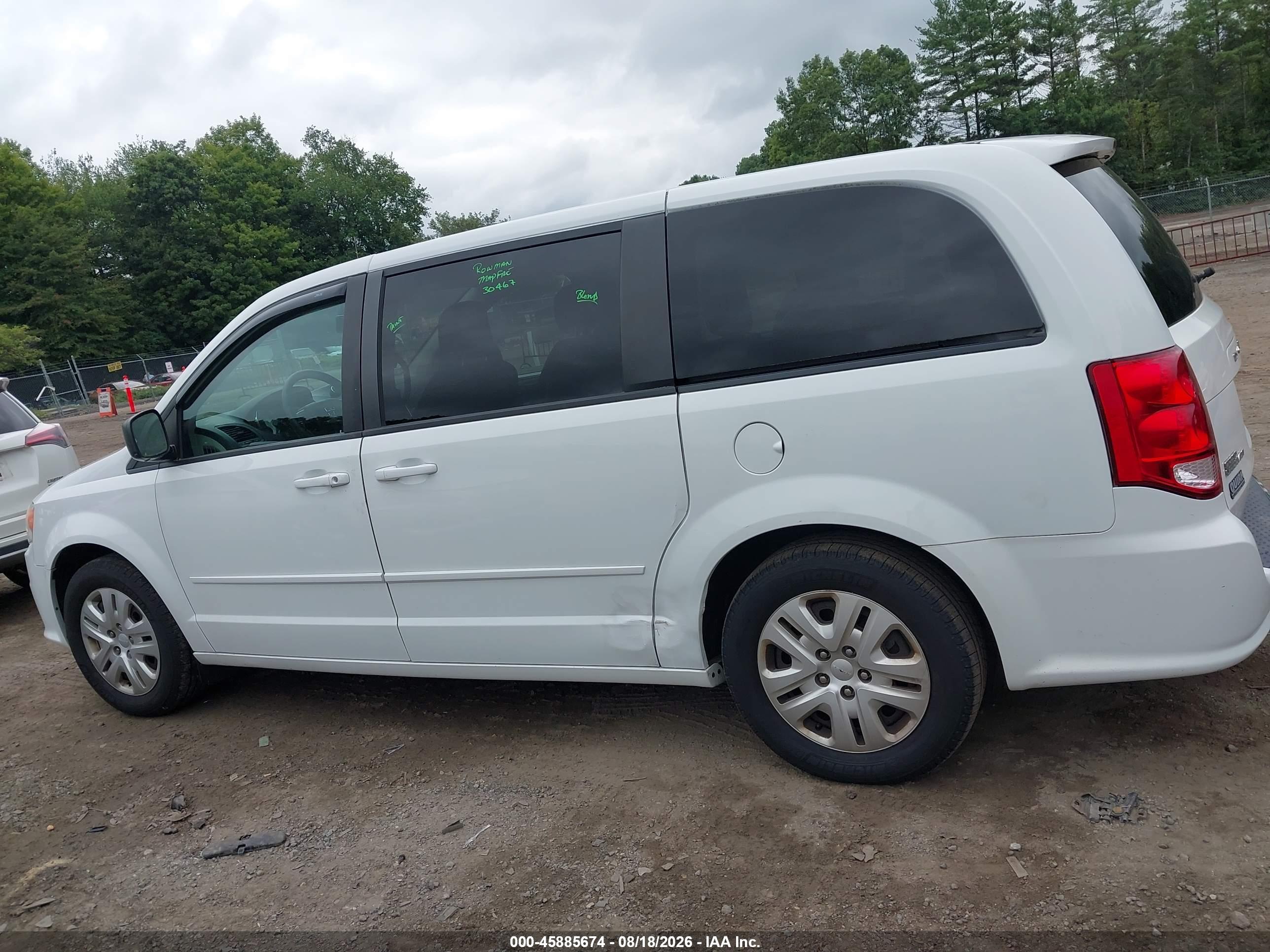 2017 DODGE GRAND CARAVAN SE
