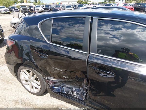 2016 LEXUS CT 200H