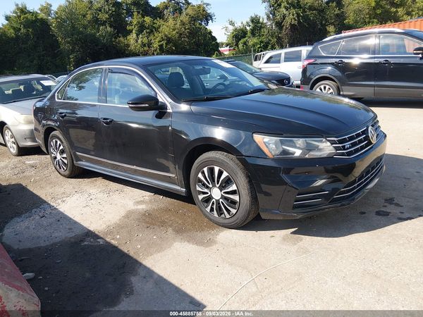 2017 VOLKSWAGEN PASSAT 1.8T R-LINE — I1