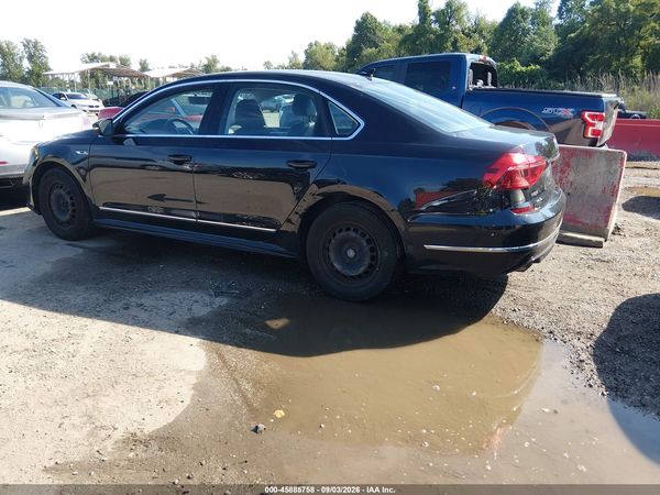 2017 VOLKSWAGEN PASSAT 1.8T R-LINE — I3