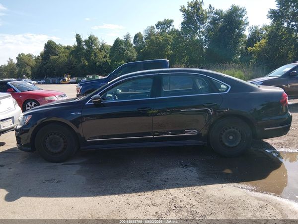 2017 VOLKSWAGEN PASSAT 1.8T R-LINE — I156