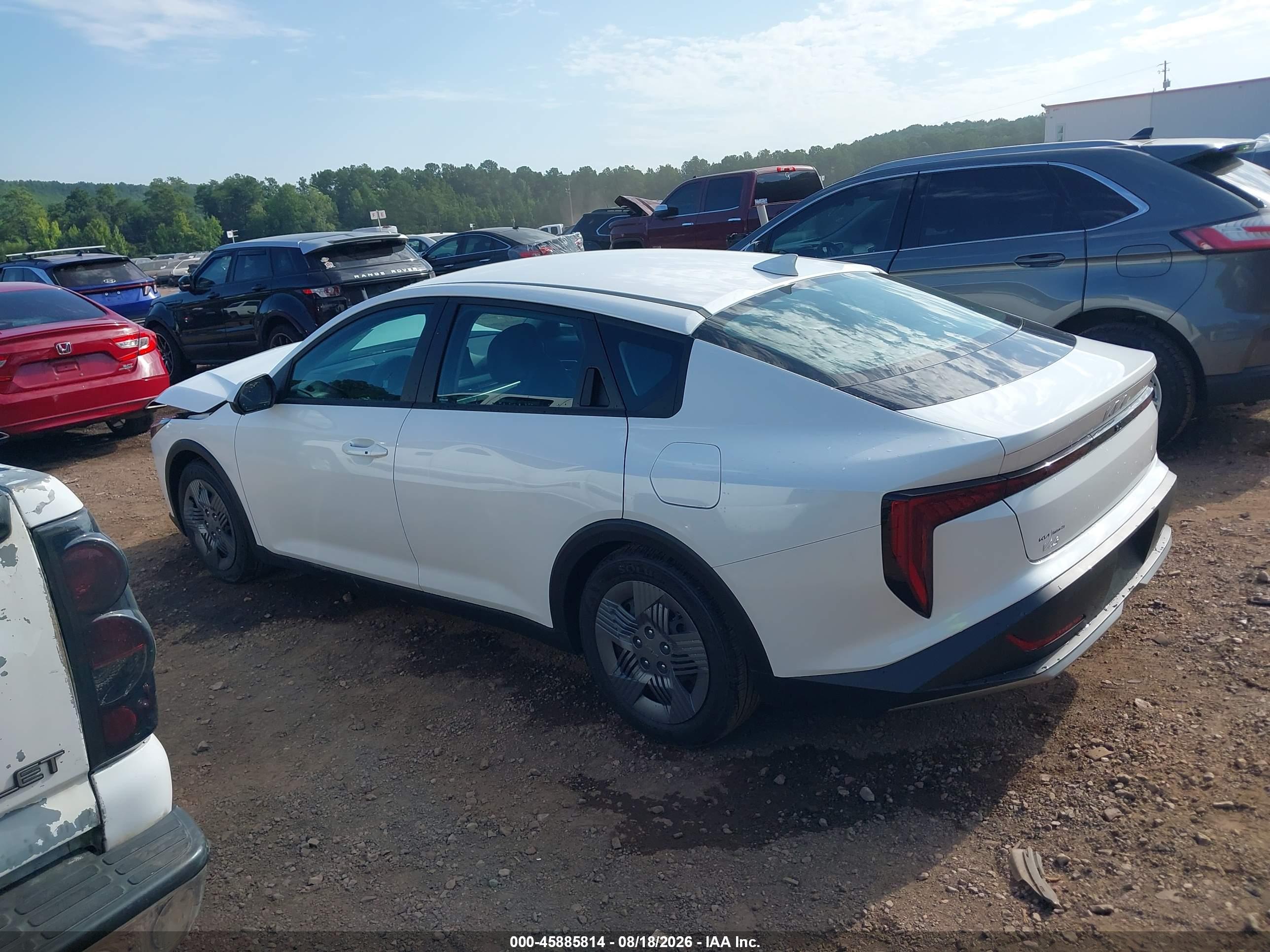 2026 KIA K4 LX