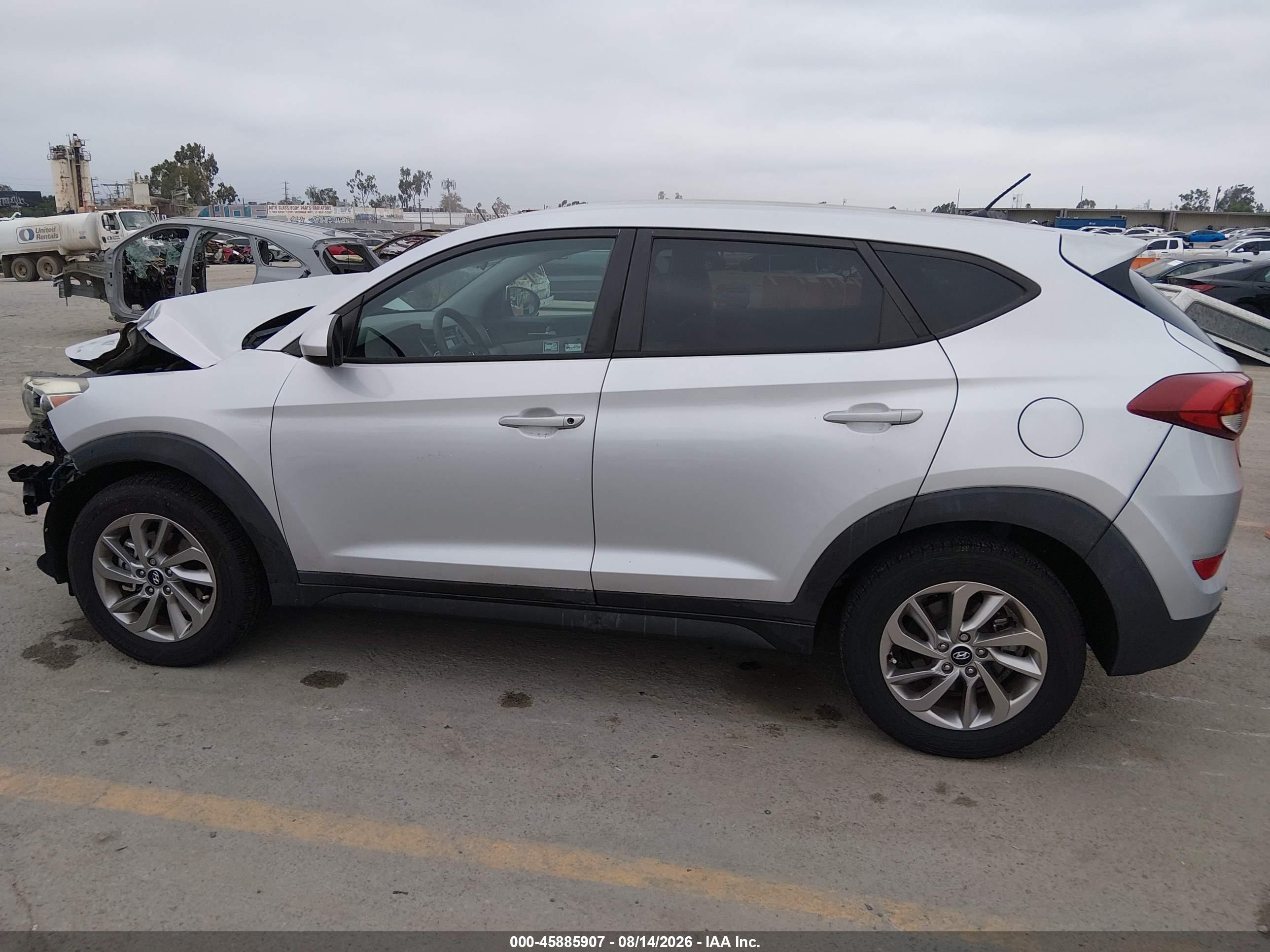 2018 HYUNDAI TUCSON SE