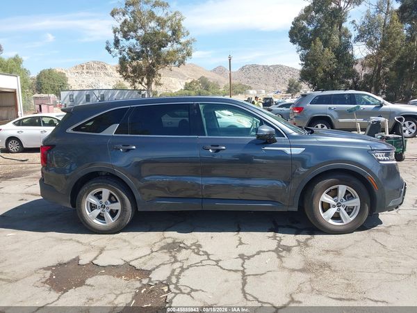2022 KIA SORENTO LX