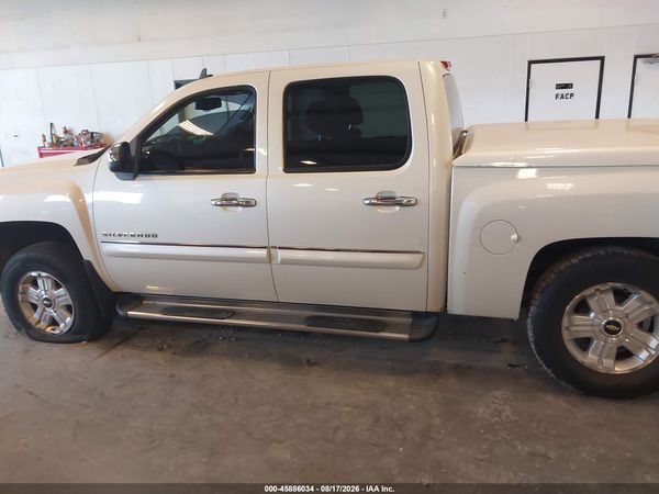 2013 CHEVROLET SILVERADO 1500 LT — I117