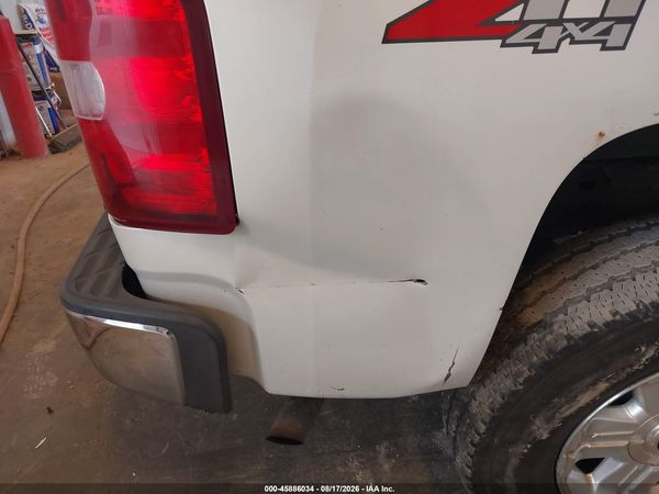 2013 CHEVROLET SILVERADO 1500 LT — I153