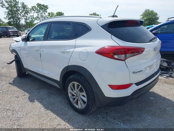 2017 HYUNDAI TUCSON SE