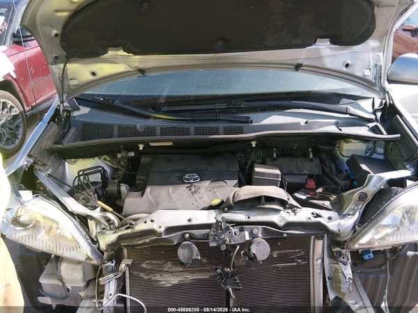 2013 TOYOTA SIENNA LE V6 8 PASSENGER — I10