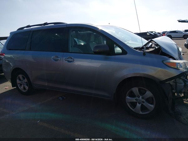 2013 TOYOTA SIENNA LE V6 8 PASSENGER — I116