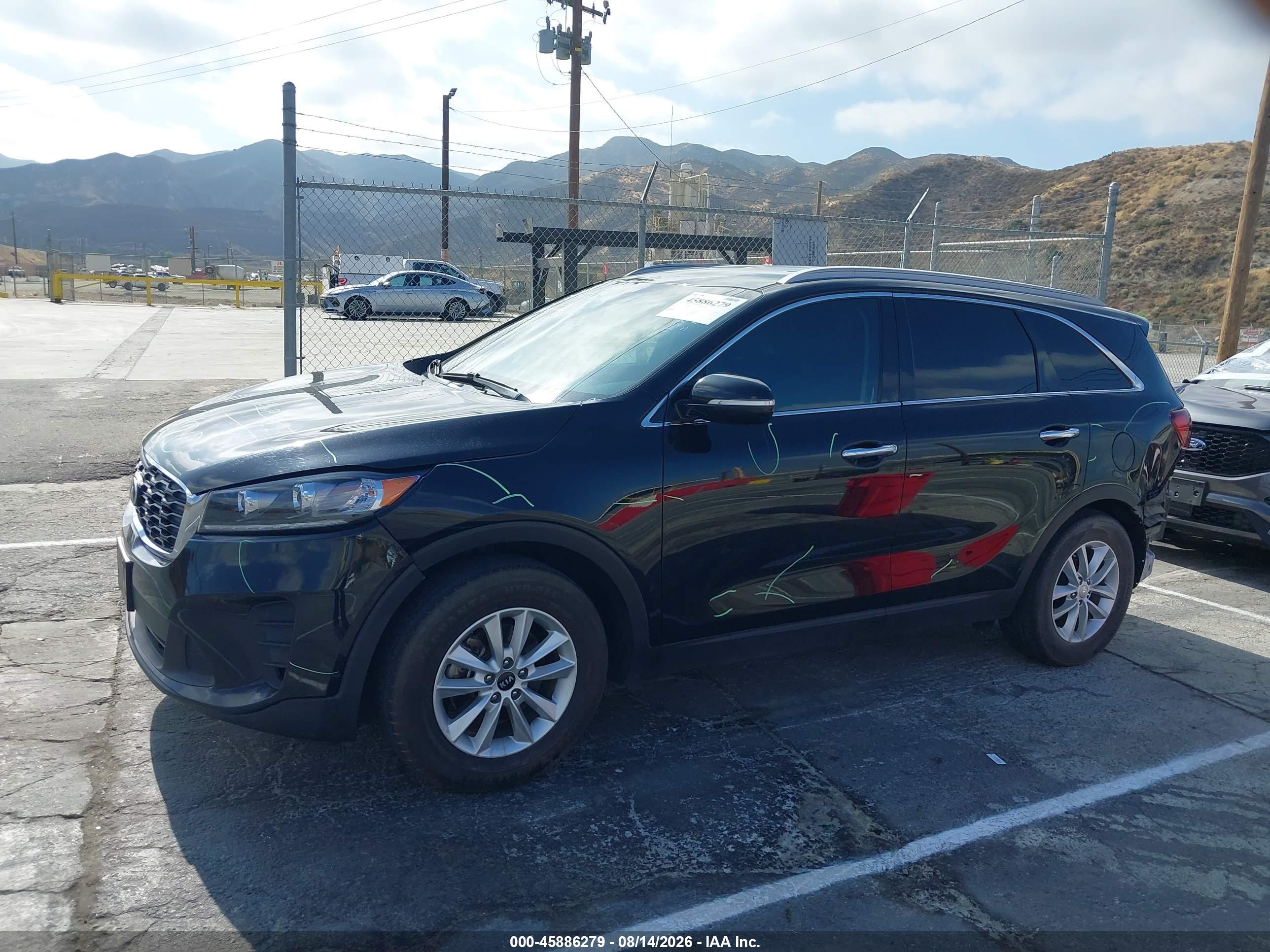 2019 KIA SORENTO 2.4L LX