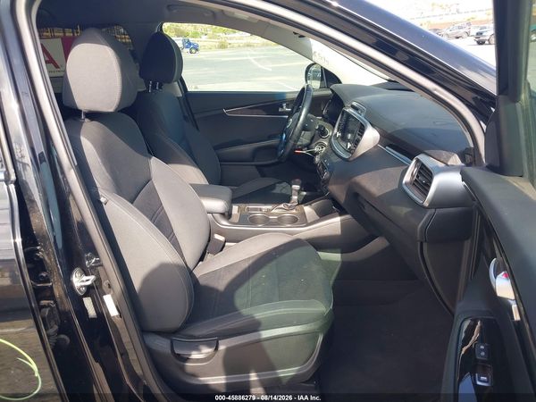 2019 KIA SORENTO 2.4L LX