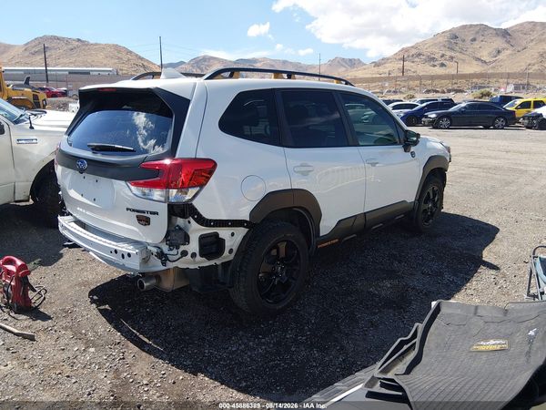 2023 SUBARU FORESTER — I4