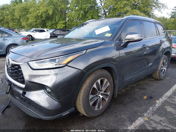 2021 TOYOTA HIGHLANDER XLE
