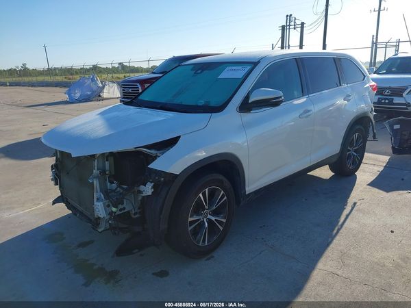 2019 TOYOTA HIGHLANDER LE