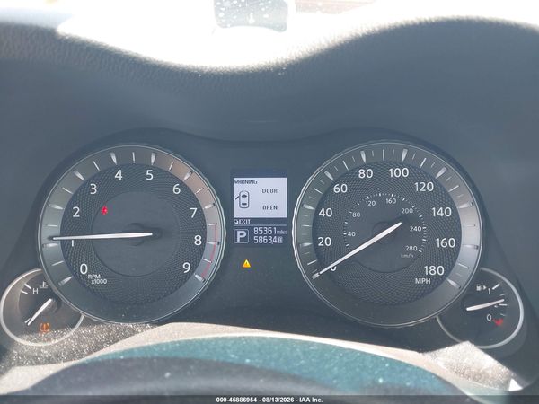 2016 INFINITI Q70 3.7
