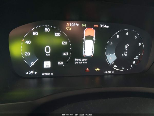 2017 VOLVO XC90 T6 MOMENTUM