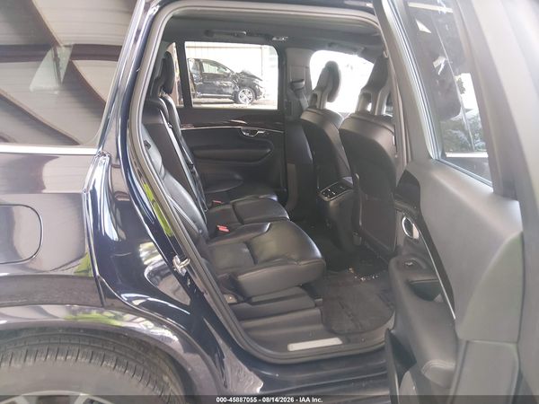 2017 VOLVO XC90 T6 MOMENTUM