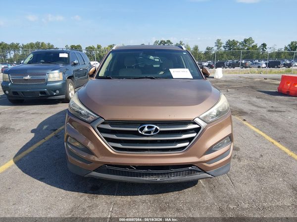 2016 HYUNDAI TUCSON SPORT