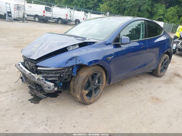 2026 TESLA MODEL Y