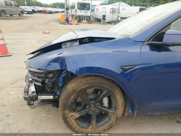 2026 TESLA MODEL Y