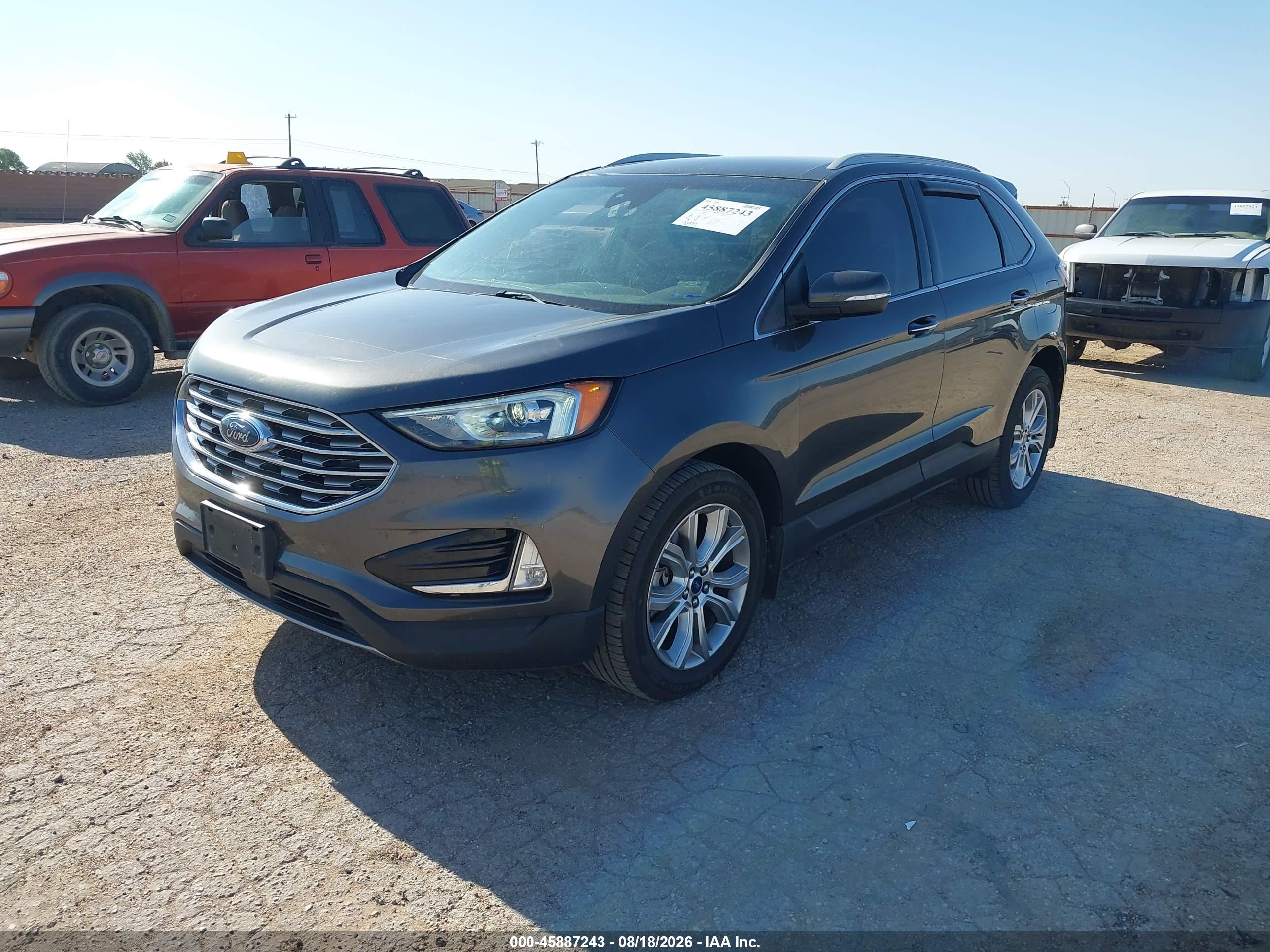 2019 FORD EDGE TITANIUM — I2