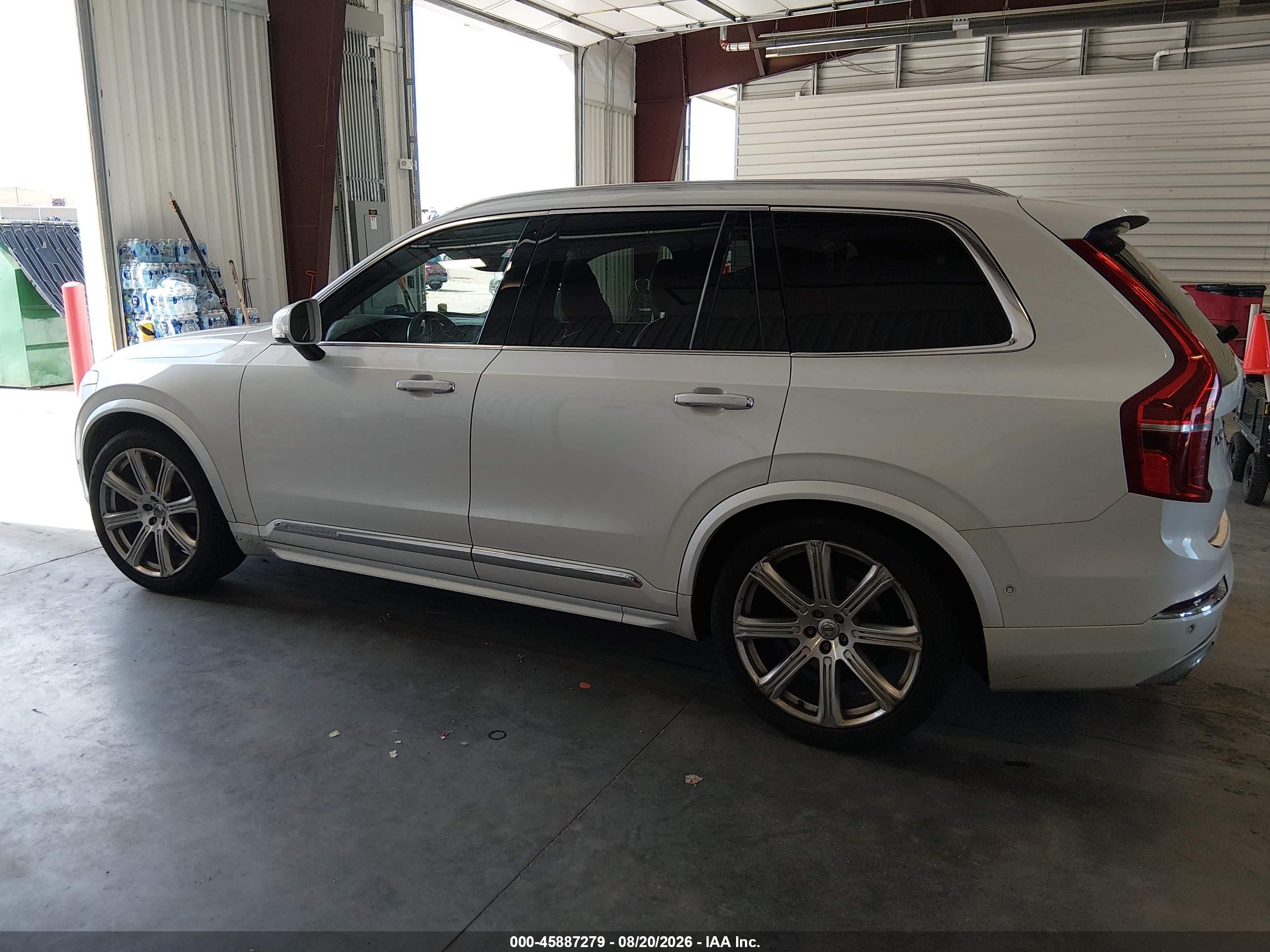 2016 VOLVO XC90 T6 INSCRIPTION