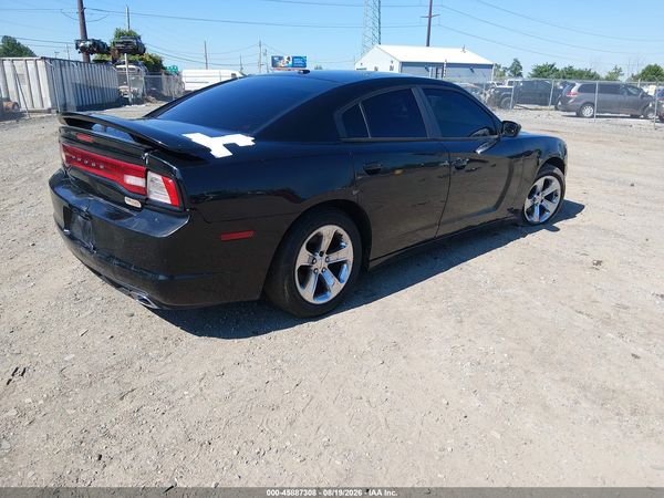 2013 DODGE CHARGER SXT — I4