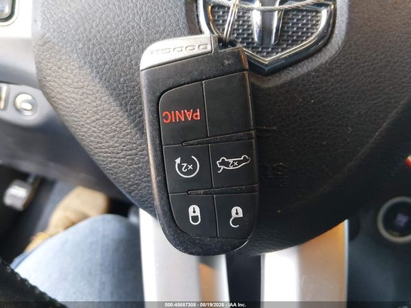 2013 DODGE CHARGER SXT — I11