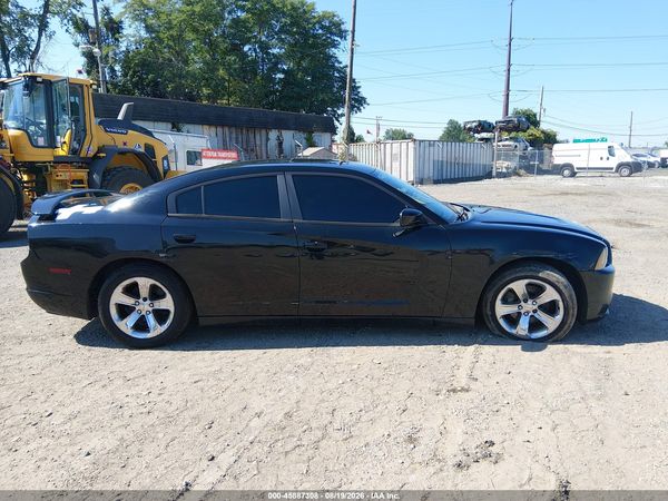 2013 DODGE CHARGER SXT — I116