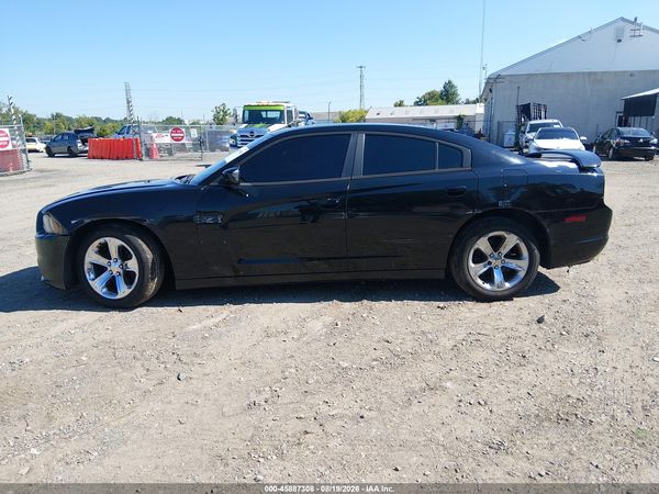 2013 DODGE CHARGER SXT — I117
