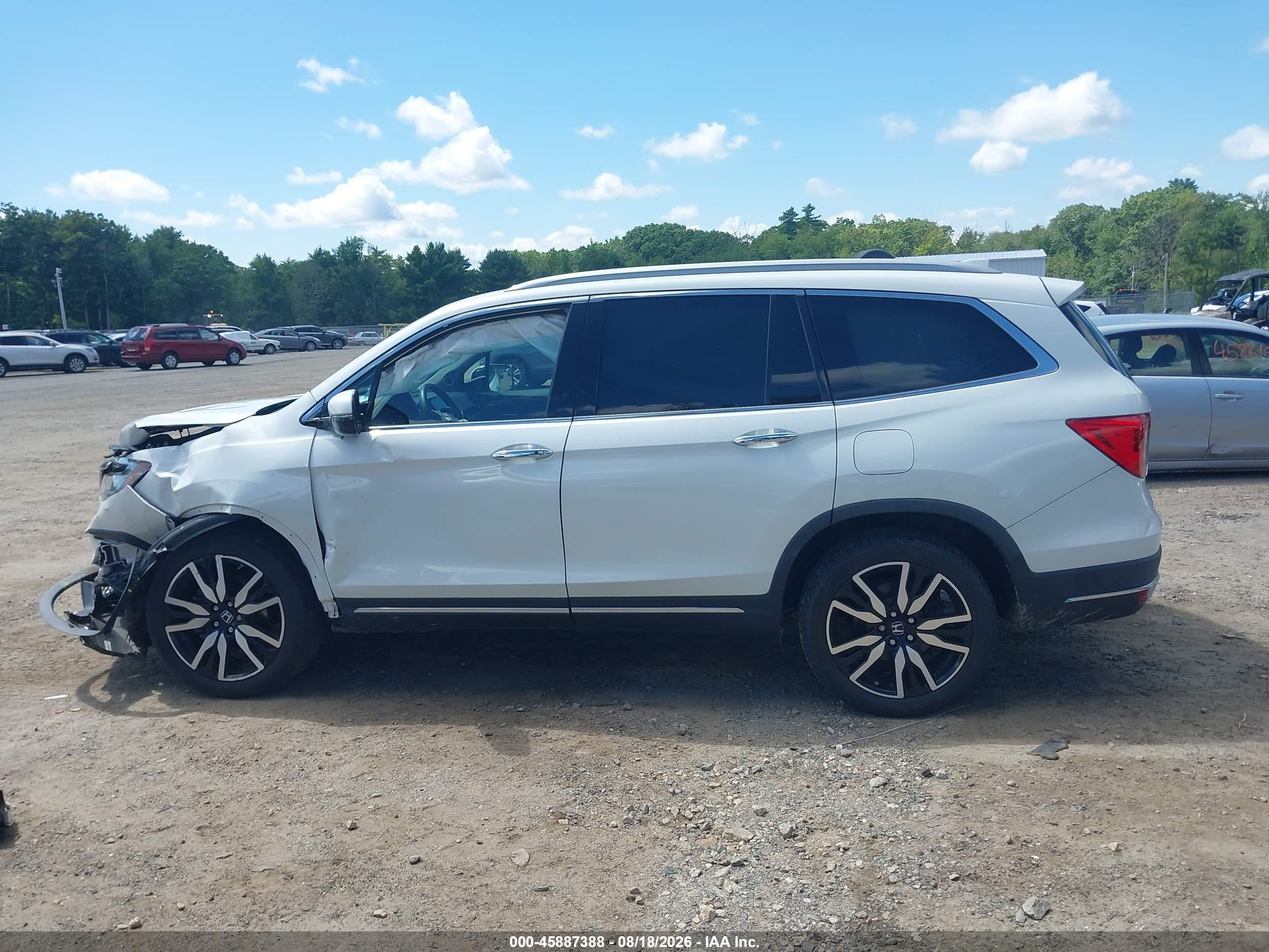 2020 HONDA PILOT AWD TOURING 7 PASSENGER