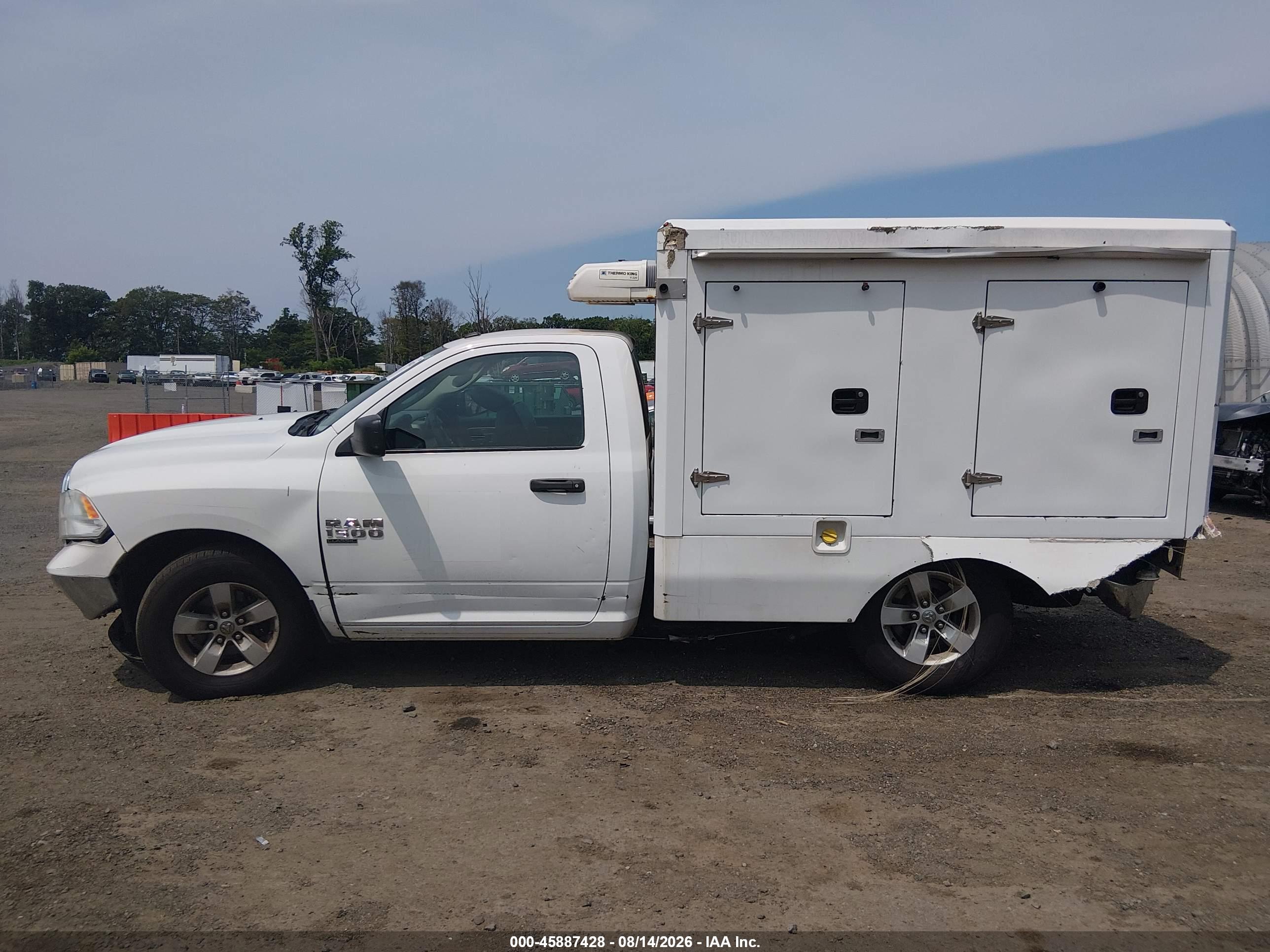 2020 RAM 1500 CLASSIC TRADESMAN  4X2 8' BOX