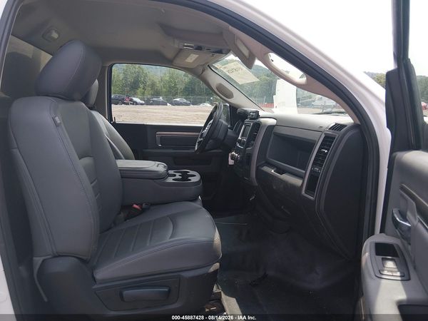 2020 RAM 1500 CLASSIC TRADESMAN  4X2 8' BOX