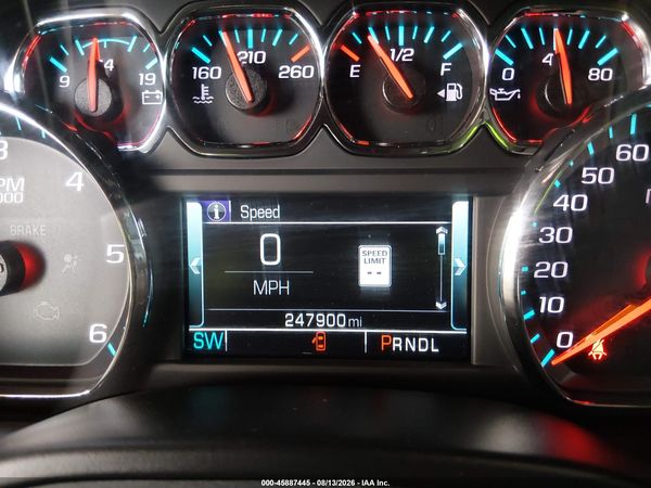 2019 CHEVROLET SUBURBAN LT — I118