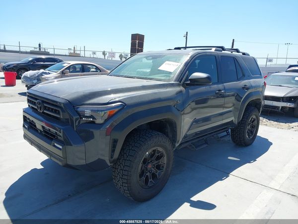 2025 TOYOTA 4RUNNER SR5